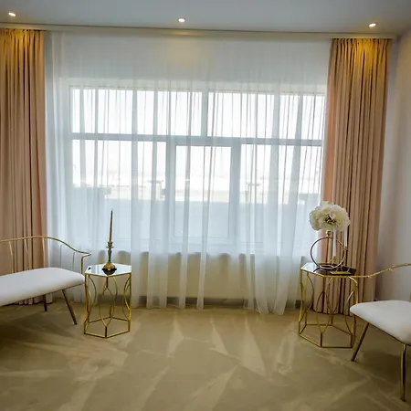 Queen Vera Hotel