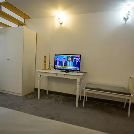Hotel Queen Vera