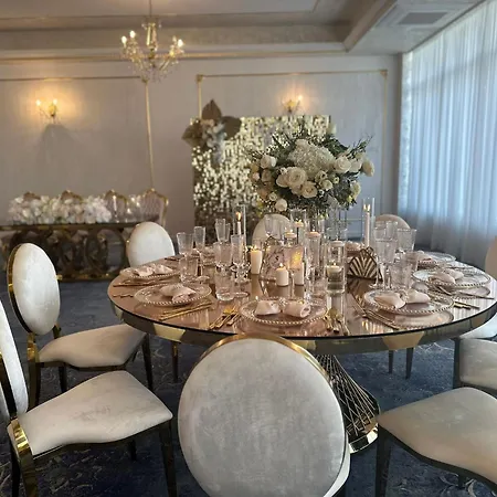 Queen Vera 3* Mamaia