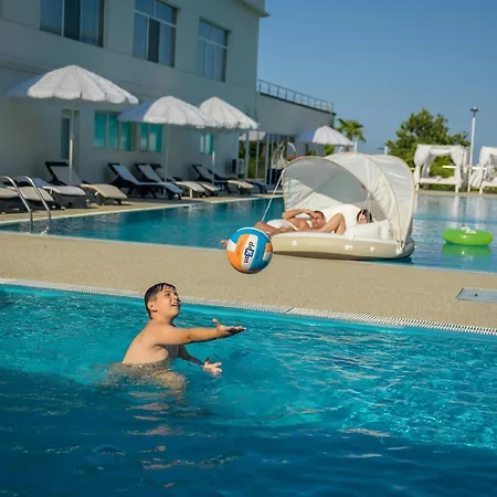 酒店 Queen Vera 3*