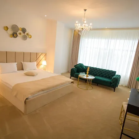 Hotel Queen Vera
