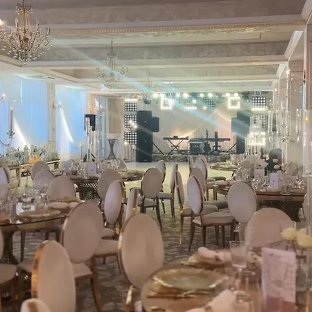 Queen Vera 马马亚