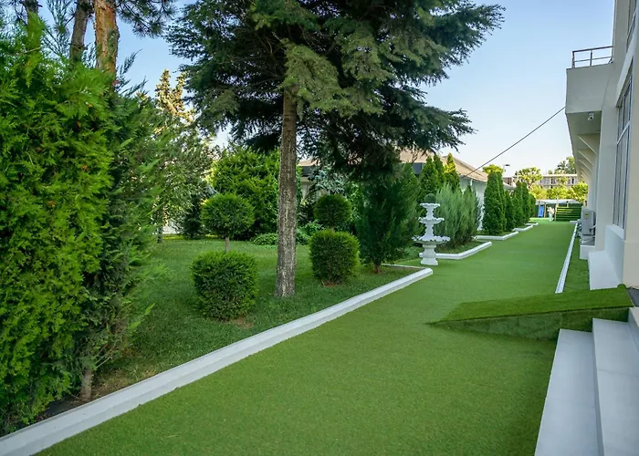 Queen Vera 3* Mamaia